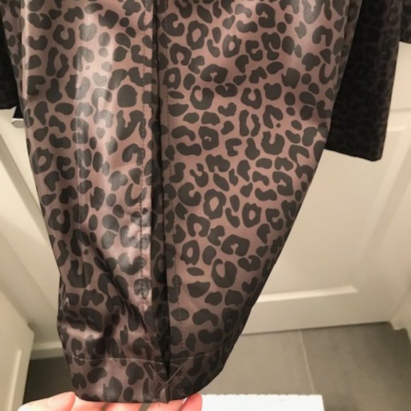 DKNY Women’s Trench Coat ~ Animal print ~ NWOT - Picture 6 of 16